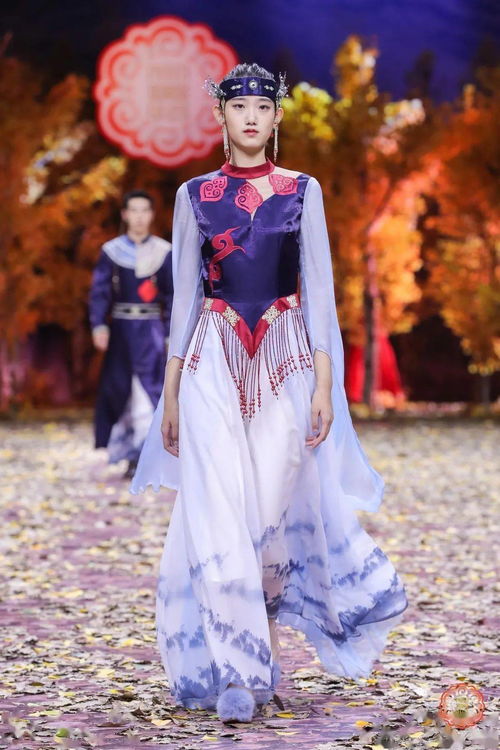 金景怡 不走尋常路的少數民族服飾設計師